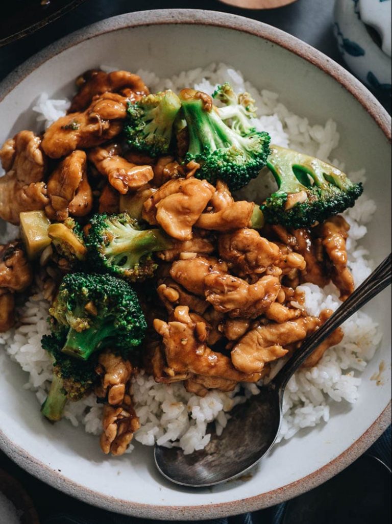 Notre Blog 1 POULET ET BROCOLI (STREET FOOD CHINOISE)